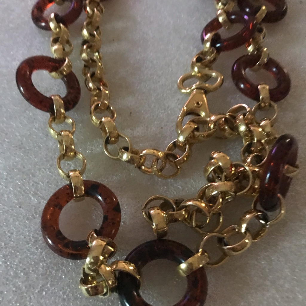 Gold Chain Necklace With Brown Tortoise Resin Rings